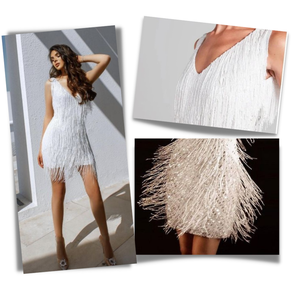 Vestido de lentejuelas con cuello de pico
- Ozerty